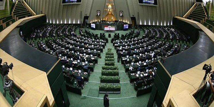 ۸۰ نماینده انقلابی رأی نمی‌دهند!