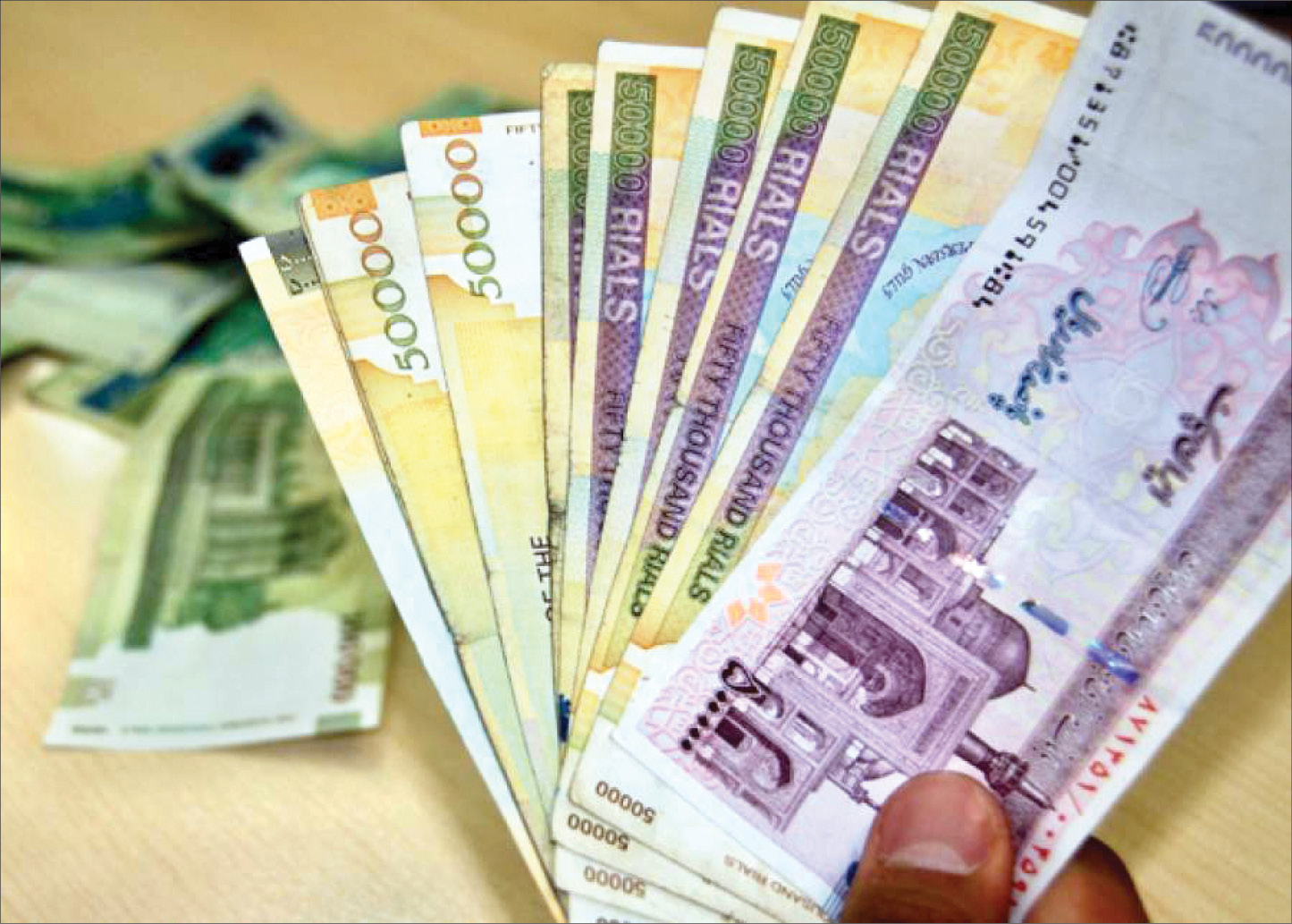 پاداش ۲۰۰ میلیونی دولت در انتظار افشاکنندگان 5 https://asreeno.ir/wp-content/uploads/2024/09/پول.jpg با ۱۰۰ میلیون تومان هم می توان سود کرد