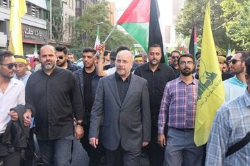  انتقاد روزنامه دولتی از قالیباف