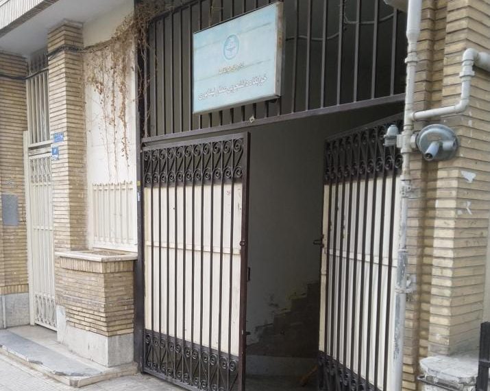 استعفای مدیرکل خوابگاه‌های دانشگاه تهران و نصب کیوسک پلیس اطراف کوی دانشگاه