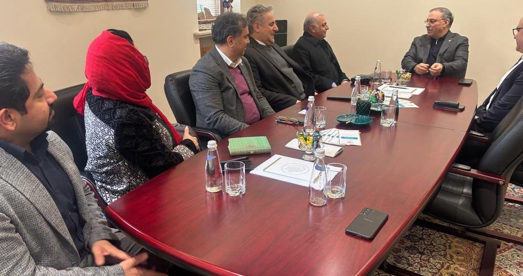 همکاریهای مالی و بانکی ایران و روسیه تقویت میشود 1 https://asreeno.ir/wp-content/uploads/2025/02/IMG_20250219_075039_276.jpg همکاریهای مالی و بانکی ایران و روسیه تقویت میشود