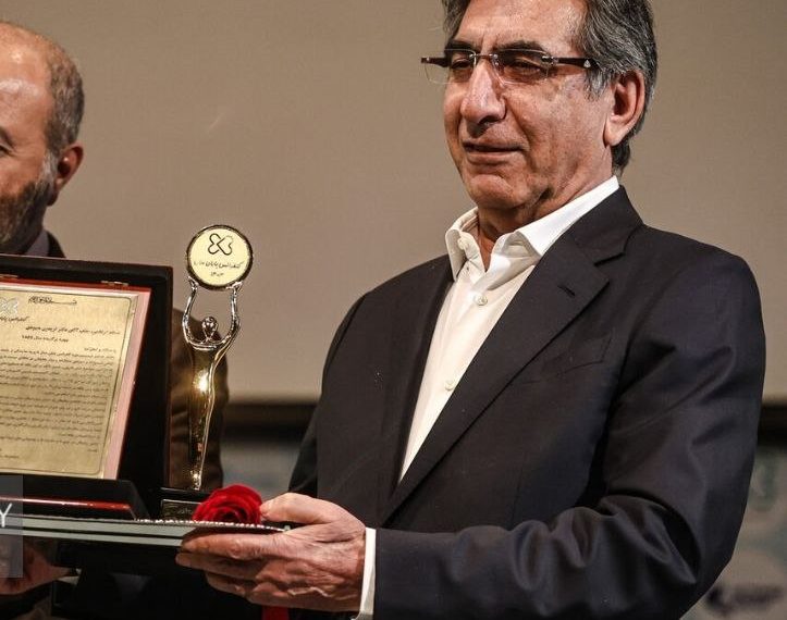 فریدون مهبودی، چهره دارویی سال ۱۴۰۳ معرفی شد