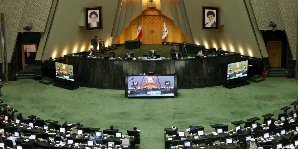 بررسی بخش دوم بودجه ۱۴۰۴ از اوایل هفته آینده در کمیسیون تلفیق 1 https://asreeno.ir/wp-content/uploads/2025/02/ettelaat3-80308.jpg هشدار مجلس به دولت درباره بحران دارو در سال ۱۴۰۴