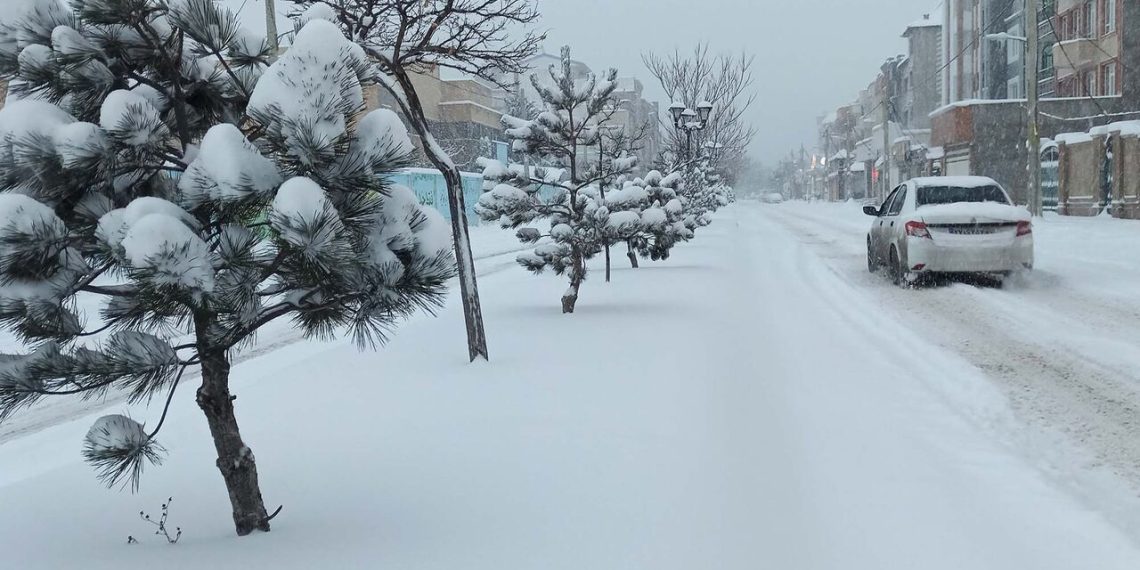 سورپرایز سفید آسمان در ۶ فروردین!