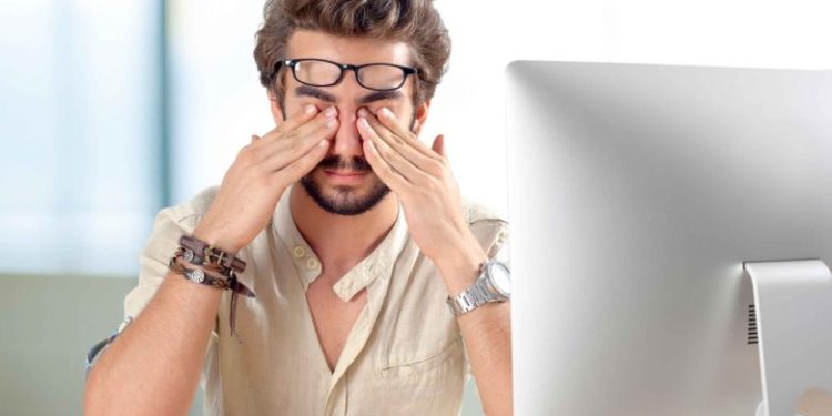 راهکارهای طلایی برای محافظت از بینایی در عصر دیجیتال