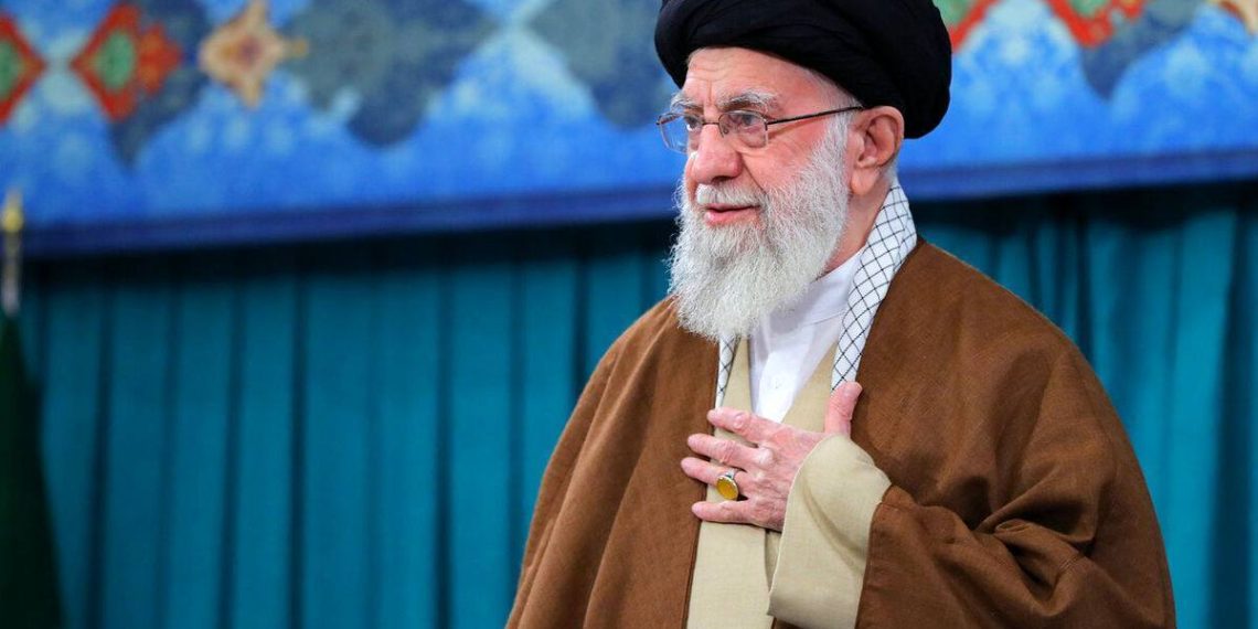 آغاز دیدار مسئولان و کارگزاران حج با رهبر معظم انقلاب