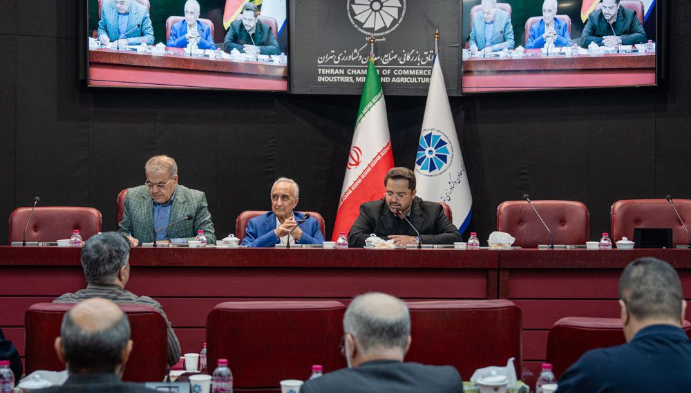 آزادی بازار؛ چرا باید دولت از اقتصاد فاصله بگیرد؟ 1 https://asreeno.ir/wp-content/uploads/2025/06/TCCIMir_040319_79365.jpg آزادی بازار؛ چرا باید دولت از اقتصاد فاصله بگیرد؟
