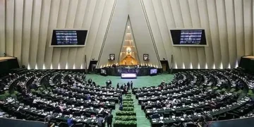 بررسی وضعیت نهایی‌نشده «فوق‌العاده خاص» کارکنان دولت؛ مسیر تصویب و ابهامات اجرایی