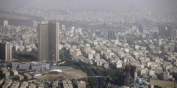 تهران در محاصره گردوخاک؛ آلودگی هوای پایتخت رکورد می‌زند