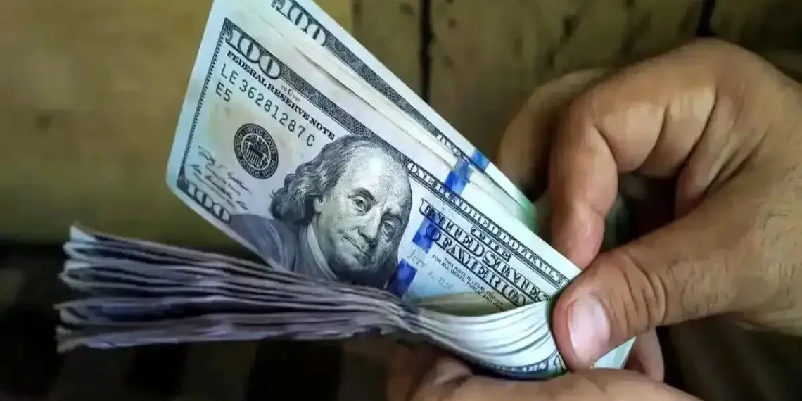 منابع ارزی کشور صرف واردات طلا و قطعات خودرو میشود 1 https://asreeno.ir/wp-content/uploads/2025/07/دلار.webp دلار ۹۱ هزار تومان؛ افزایش ۳٪ در یک روز