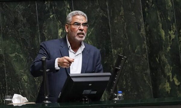 مصوبه رفع تعهد ۶۰ درصدی مانع بازگشت ۳۰ میلیارد دلار ارز صادراتی شد 1 https://asreeno.ir/wp-content/uploads/2025/09/صمصامی.jpg مصوبه رفع تعهد ۶۰ درصدی مانع بازگشت ۳۰ میلیارد دلار ارز صادراتی شد