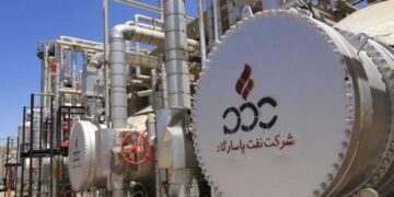 انتصابات جنجالی در نفت پاسارگاد؛ سایه تعارض منافع بر بزرگ‌ترین قیرساز خاورمیانه