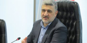 رئیس سازمان بورس و اوراق بهادار؛ نهایی شدن بسته حمایتی بازار سهام/ منابع لازم برای مدیریت بازار سهام در هفته‌های ابتدایی پس از بازگشایی فراهم شد