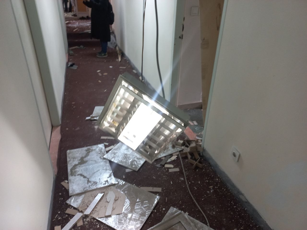 IMG 20260505 104231 186 برای اولین بار تصاویر خوابگاه دانشجویی شهید بهشتی پس از حمله رژیم صهیونسیتی &bull; پایگاه خبری عصری نو