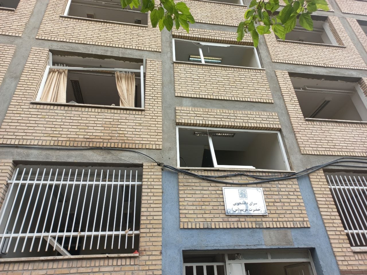 IMG 20260505 104254 914 برای اولین بار تصاویر خوابگاه دانشجویی شهید بهشتی پس از حمله رژیم صهیونسیتی &bull; پایگاه خبری عصری نو