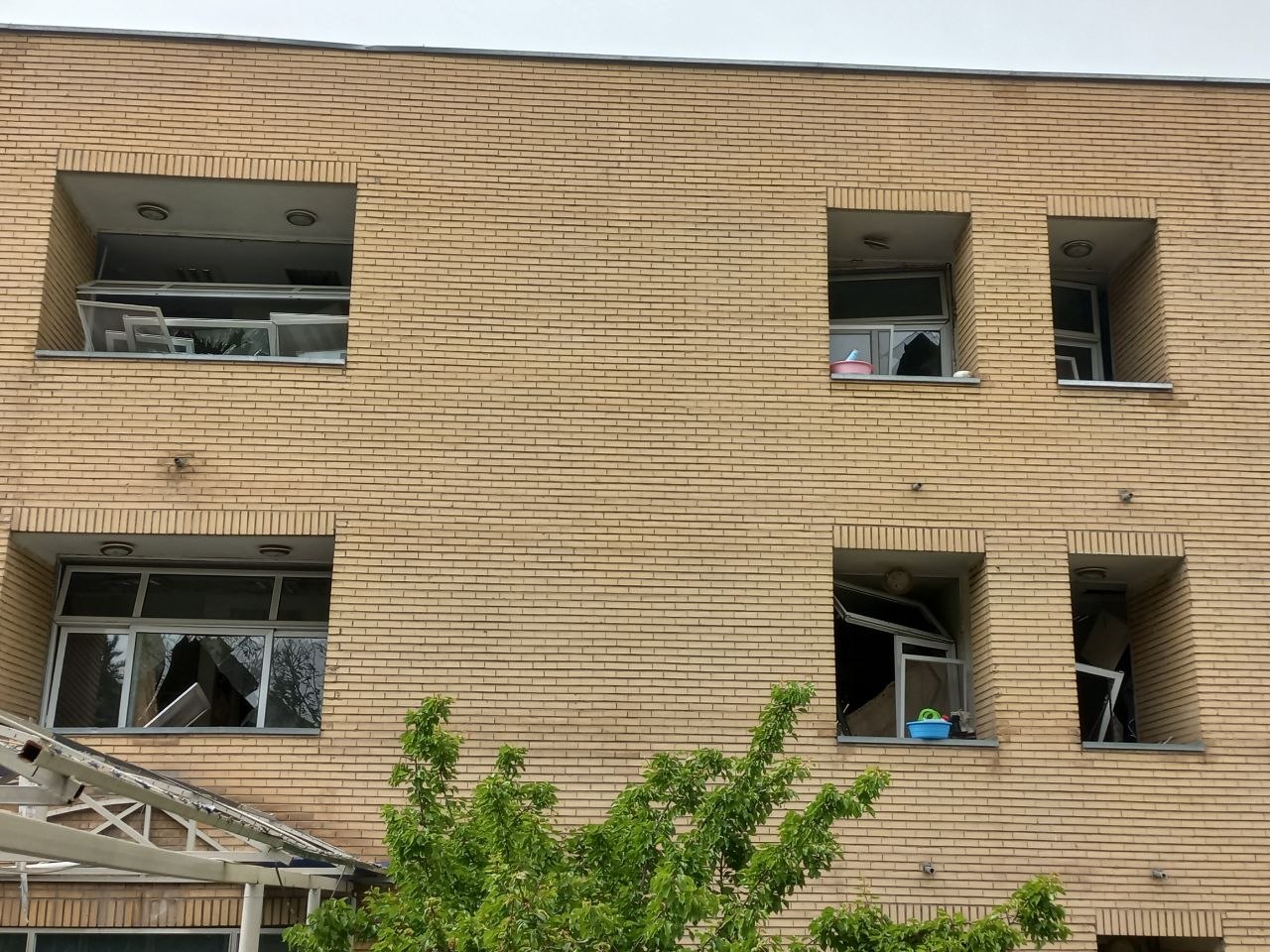IMG 20260505 104255 607 برای اولین بار تصاویر خوابگاه دانشجویی شهید بهشتی پس از حمله رژیم صهیونسیتی &bull; پایگاه خبری عصری نو