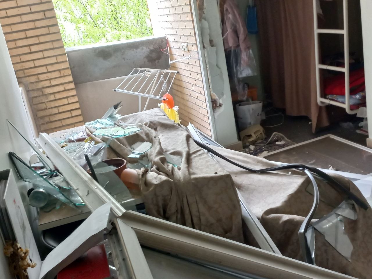 IMG 20260505 104301 111 برای اولین بار تصاویر خوابگاه دانشجویی شهید بهشتی پس از حمله رژیم صهیونسیتی &bull; پایگاه خبری عصری نو
