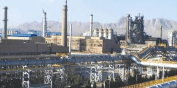 ذوب‌آهن زیر چتر بانک رفاه؟ / واگذاری جنجالی یکی از قدیمی‌ترین فولادی‌ها