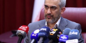 پرداخت اعتبار ۳۰ میلیون تومانی به دهک‌های پایین / وزیر اقتصاد از طرح جدید خبر داد