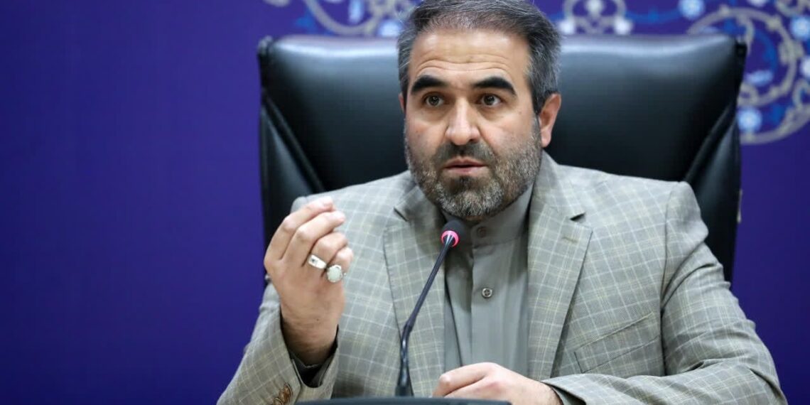 معاون دانشگاه آزاد: طرح «سه استاد» به تحول علوم انسانی شتاب می‌دهد