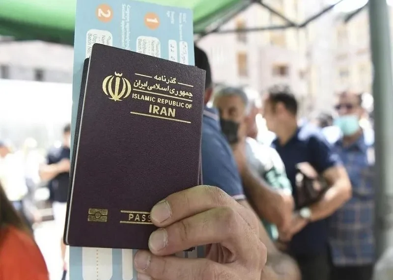 عوارض خروج از کشور در سال ۱۴۰۵ چقدر است؟؛ افزایش پلکانی عوارض برای سفرهای خارجی 1 https://asreeno.ir/wp-content/uploads/2026/06/عوارض-خروج-از-کشور.webp عوارض خروج از کشور در سال ۱۴۰۵ چقدر است؟؛ افزایش پلکانی عوارض برای سفرهای خارجی