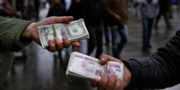 روایت ۲۰ سال افت ارزش پول ملی؛ از سکه ۱۷۲ هزار تومانی تا امروز 2 https://asreeno.ir/wp-content/uploads/2026/06/پول-ملی.jpg روایت ۲۰ سال افت ارزش پول ملی؛ از سکه ۱۷۲ هزار تومانی تا امروز